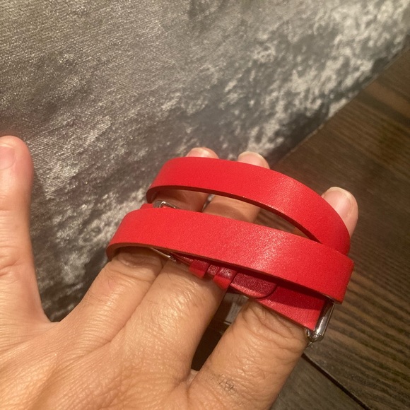 Mila Schön Leather Wrap Watch need to repair and battery - Picture 5 of 6